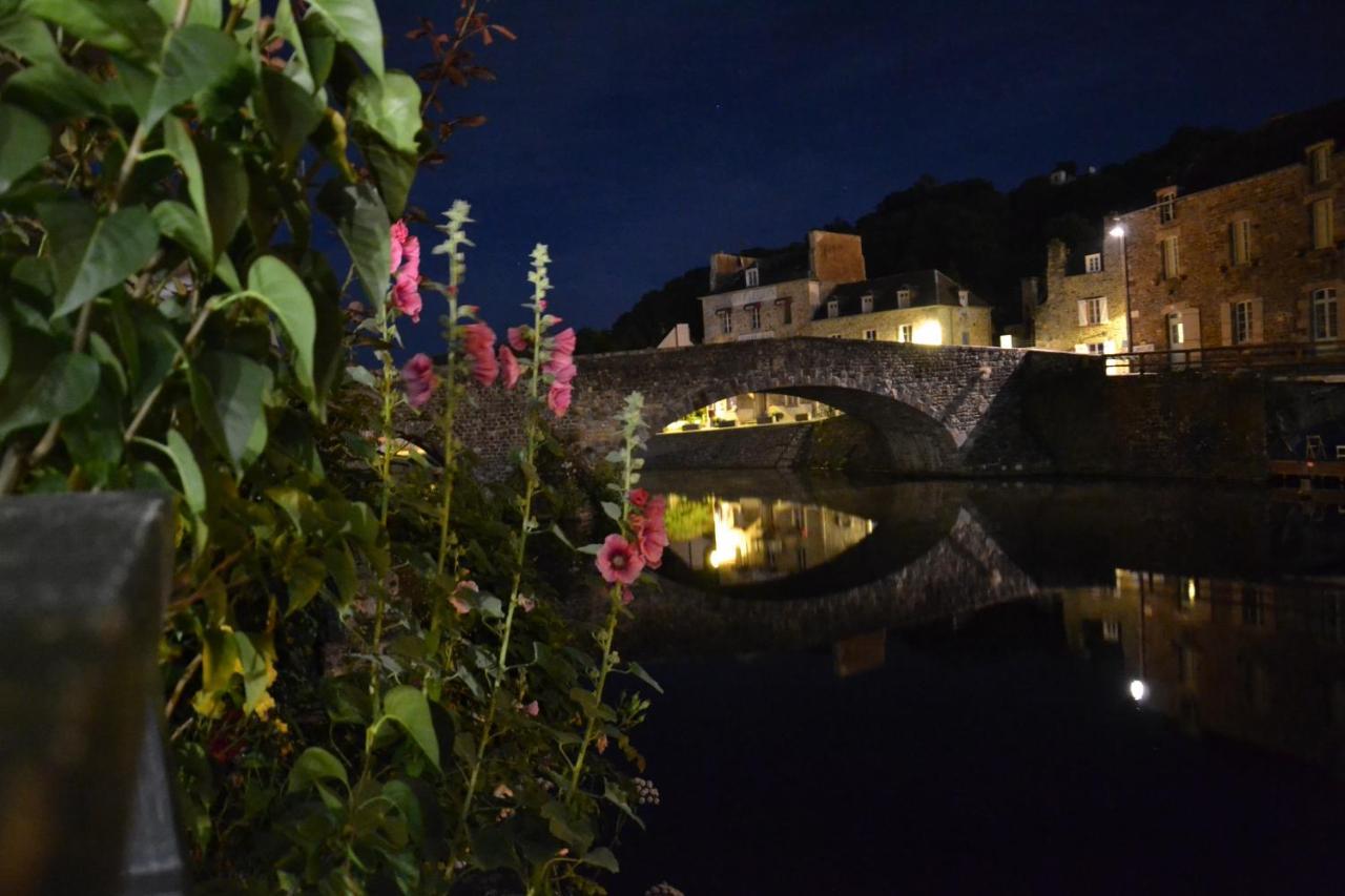 Le Poisson Ivre Bed & Breakfast Dinan Exterior photo